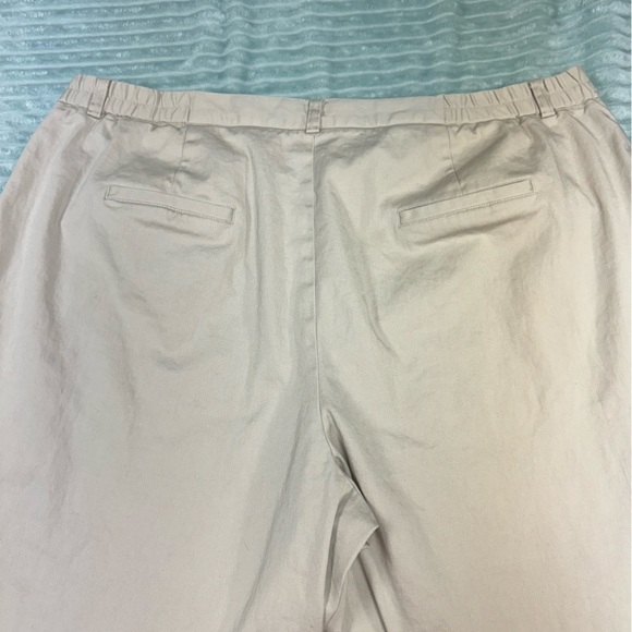 Larry Levine Woman Light tan khaki cotton Capris Capri pants size 24W - Picture 3 of 11